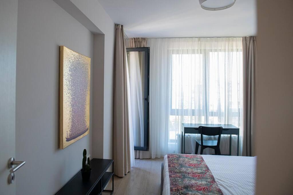 Tokiyo: A Lovely City Center 2 Bedrooms Apartment With Private Parking Sofia Bagian luar foto