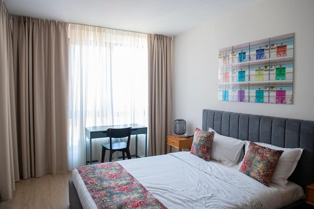 Tokiyo: A Lovely City Center 2 Bedrooms Apartment With Private Parking Sofia Bagian luar foto